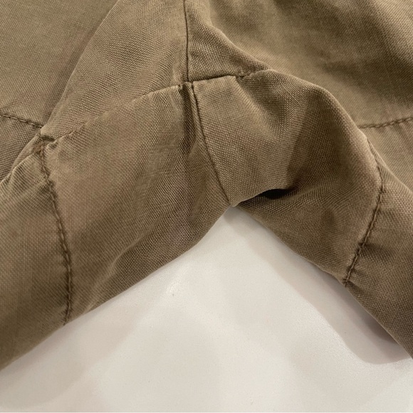Cloth & Stone Women's Olive Cargo Shorts - Picture 6 of 14